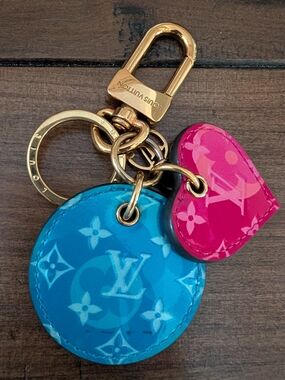Louis Vuitton Vernis Monogram Valentine's Heart Bag Charm and Key Holder